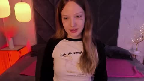 Iris online show from December 5, 2025, 9:00 pm