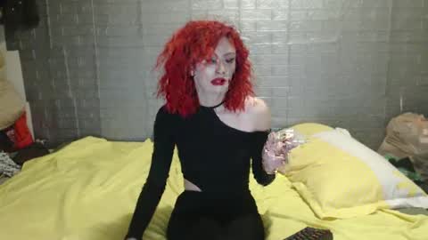 Snapshot of emmily000 chatting on January 16, 2025, 12:20 pm Emmily000 online show from January 16, 2025, 12:20 pm