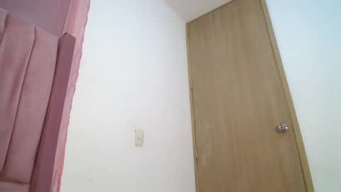 emmily online show from February 18, 2025, 6:26 am