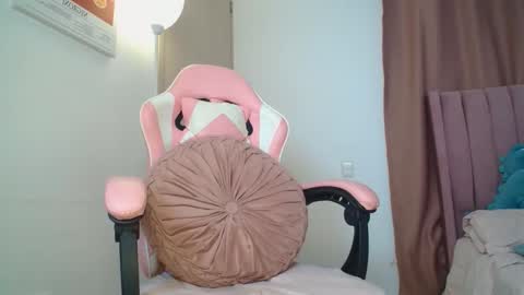 emmily online show from February 24, 2026, 7:01 pm