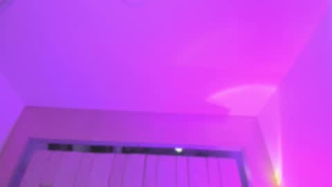    online show from September 25, 2025, 9:46 am