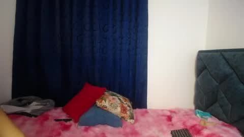 Snapshot of emmilychevalier chatting on June 10, 2026, 7:51 am Emmily online show from June 10, 2026, 7:51 am