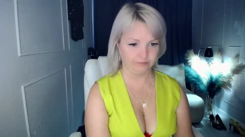 emmmam online show from April 2, 2026, 11:19 am