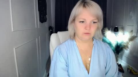 emmmam online show from April 10, 2026, 6:29 am