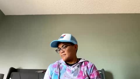 Emms online show from November 21, 2025, 7:34 pm