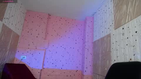 emmy_durant online show from October 29, 2025, 8:10 pm