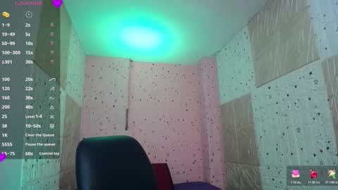 emmy_durant online show from December 2, 2025, 7:53 pm