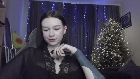 Snapshot of emmy_m00n chatting on December 20, 2024, 3:58 am Emily Johny online show from December 20, 2024, 3:58 am