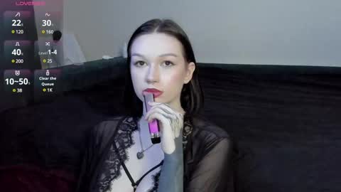 Snapshot of emmy_m00n chatting on February 14, 2025, 12:25 pm Emily Johny online show from February 14, 2025, 12:25 pm