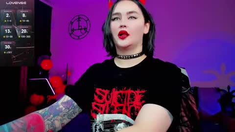 Emmy Bright     50  online show from February 25, 2025, 1:20 am