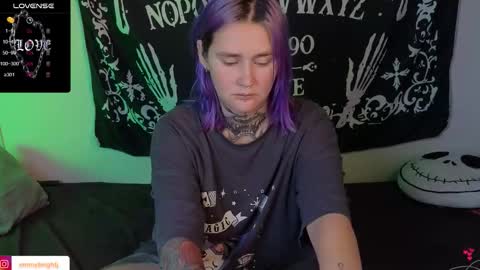 Emmy Bright     50  online show from September 24, 2025, 1:53 am