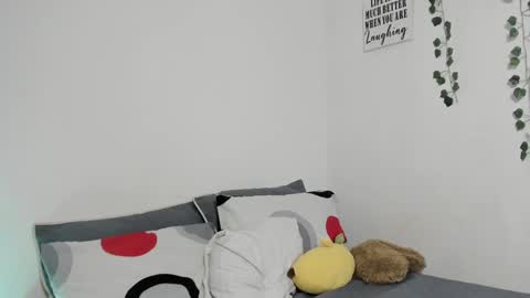 Snapshot of emperatriiiz chatting on December 9, 2024, 10:20 pm Emperatriz online show from December 9, 2024, 10:20 pm