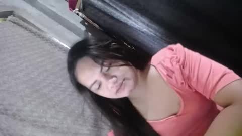 empressrheo online show from December 15, 2025, 3:22 am