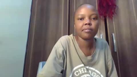 Snapshot of empressvee25 chatting on March 25, 2026, 2:01 pm empress online show from March 25, 2026, 2:01 pm