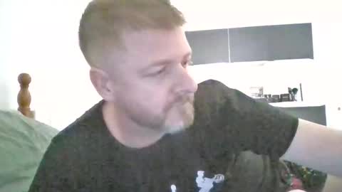 Snapshot of emrys2016833836 chatting on February 17, 2026, 6:58 pm emrys2016833836 online show from February 17, 2026, 6:58 pm