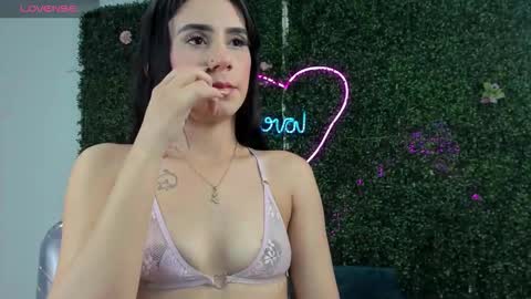 Emy online show from February 8, 2026, 7:28 pm