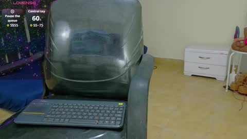 Emy online show from March 4, 2026, 4:02 pm