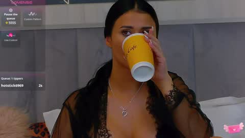  Emy  online show from January 9, 2025, 1:02 pm