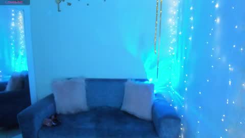 Snapshot of emylyjonhs chatting on March 9, 2025, 6:32 pm EMYLY online show from March 9, 2025, 6:32 pm