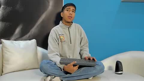 Ender online show from January 7, 2026, 1:46 pm