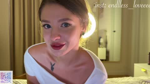 Mia online show from February 10, 2026, 7:51 pm