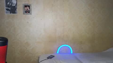 Missis And Mister Fox online show from December 23, 2025, 10:57 am