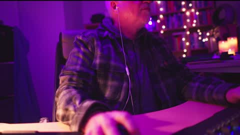 Snapshot of energybra chatting on January 10, 2025, 3:29 am uk online show from January 10, 2025, 3:29 am