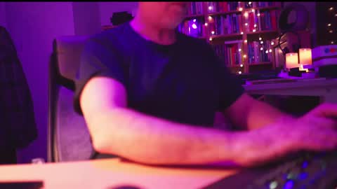 Snapshot of energybra chatting on February 23, 2025, 9:16 pm uk online show from February 23, 2025, 9:16 pm