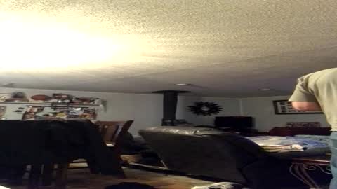 engleskee online show from April 24, 2026, 7:11 am