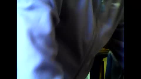 Snapshot of englishguysurrey chatting on December 5, 2024, 9:06 am englishguysurrey online show from December 5, 2024, 9:06 am