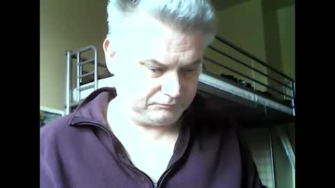 Snapshot of englishguysurrey chatting on March 10, 2025, 10:48 am englishguysurrey online show from March 10, 2025, 10:48 am