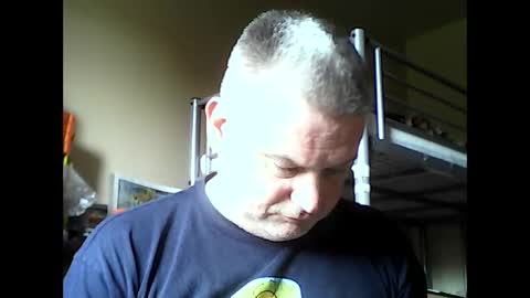 Snapshot of englishguysurrey chatting on September 19, 2025, 9:22 am englishguysurrey online show from September 19, 2025, 9:22 am