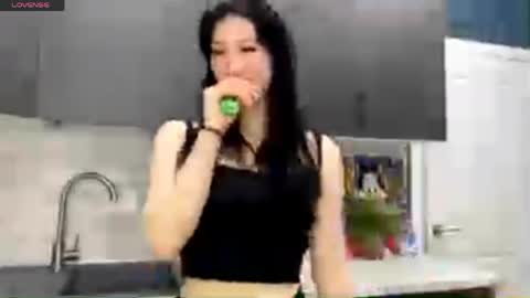 eniamhaaaaa online show from June 6, 2026, 7:57 am
