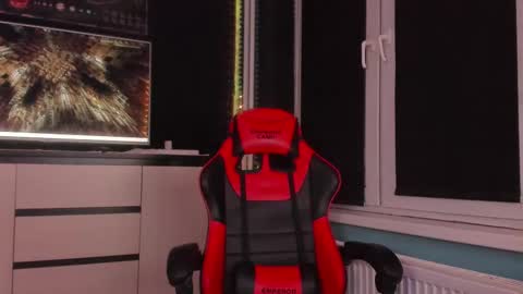 Enker online show from December 17, 2025, 10:38 pm