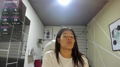 Snapshot of enma_clark chatting on February 15, 2026, 4:09 am Enma clark online show from February 15, 2026, 4:09 am