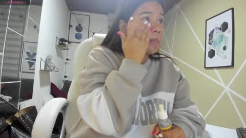 Snapshot of enma_clark chatting on February 16, 2026, 4:08 am Enma clark online show from February 16, 2026, 4:08 am