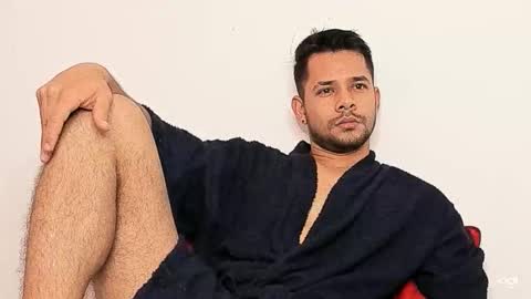 enmanuelgutierrez40 online show from January 8, 2026, 2:41 pm