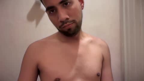 Snapshot of enriquegc197 chatting on February 11, 2025, 9:25 pm Enriquegc197 online show from February 11, 2025, 9:25 pm