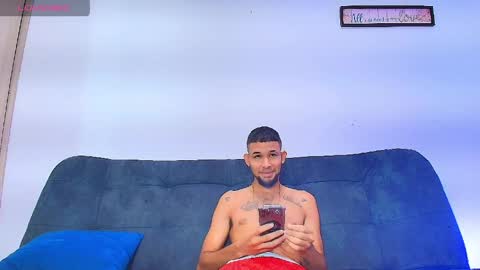 Snapshot of enyel_100 chatting on April 29, 2026, 2:15 am enyel_100 online show from April 29, 2026, 2:15 am