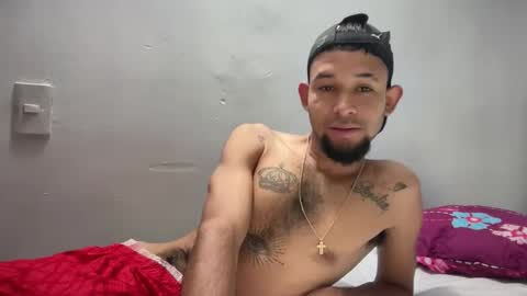 Snapshot of enyel_100 chatting on May 15, 2026, 3:57 am enyel_100 online show from May 15, 2026, 3:57 am
