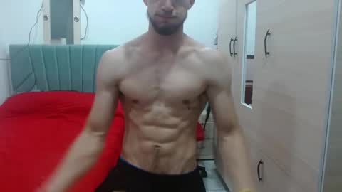 enzo_savage online show from November 14, 2025, 5:55 pm
