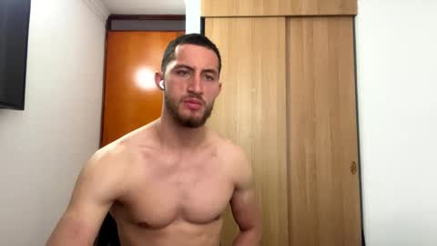 Snapshot of enzo_savage chatting on April 22, 2026, 10:22 pm enzo_savage online show from April 22, 2026, 10:22 pm