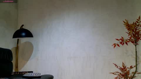 enzo_steel online show from February 26, 2026, 3:16 am