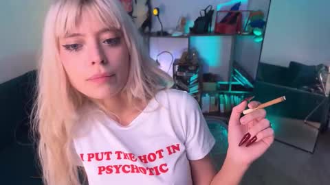 Snapshot of erectioneeering chatting on September 23, 2025, 12:30 pm Alissa online show from September 23, 2025, 12:30 pm