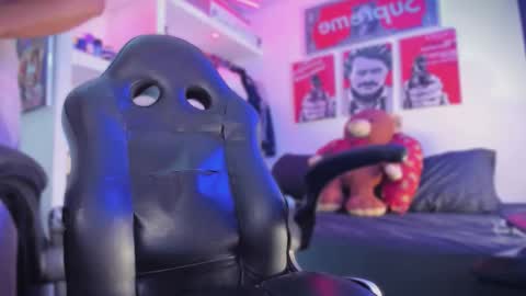 Tht BOSS Eren online show from February 14, 2026, 4:42 am