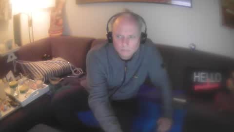 Snapshot of eric204 chatting on November 23, 2025, 3:39 am Eric online show from November 23, 2025, 3:39 am