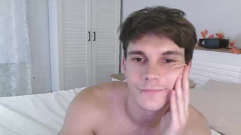 Eric Crush online show from November 11, 2025, 3:56 pm