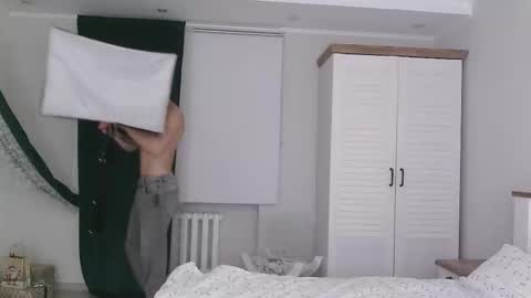 Eric Crush online show from February 2, 2026, 3:38 am