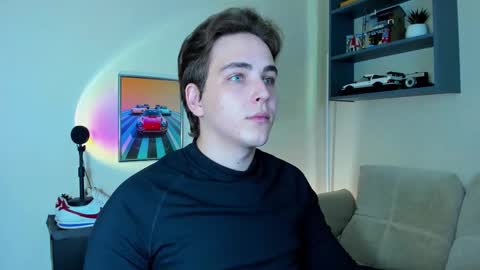 Snapshot of eric_ether chatting on September 9, 2025, 7:46 pm Eric online show from September 9, 2025, 7:46 pm