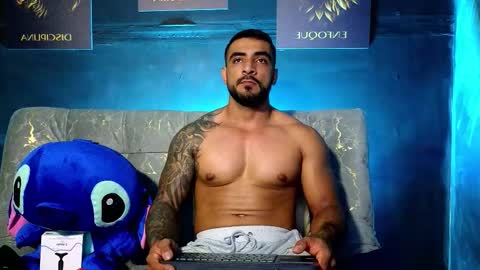 Brayan online show from November 4, 2025, 11:37 pm